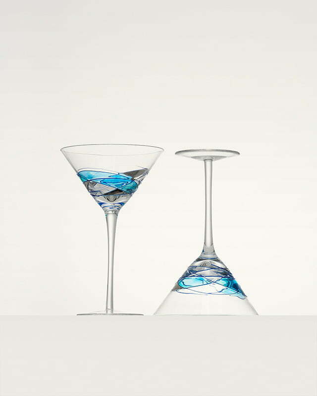 http://antonibarcelonaglass.com/cdn/shop/files/ML-Martini-Glass-Set2_03ea2d95-e9e9-4000-bfb7-3e2900a17c5c.jpg?v=1694801788
